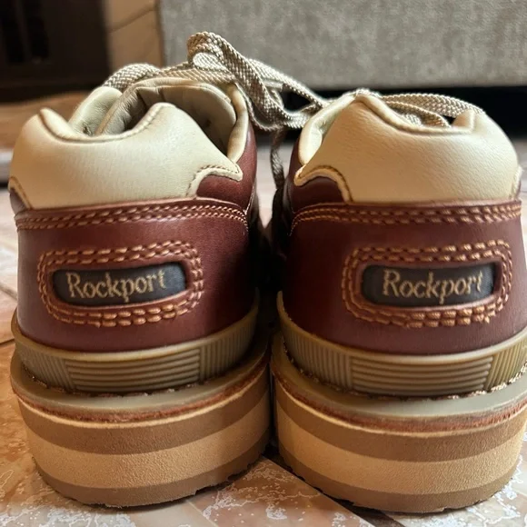 NWOT Rockport Brown and Cream Leather 9000 Prowalkers - Picture 2 of 15